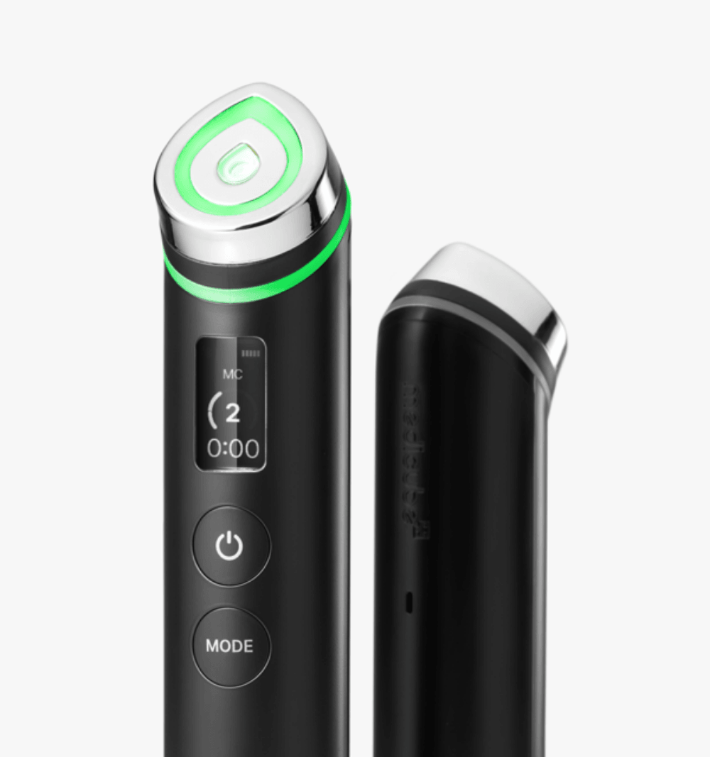 medicube AGE-R Booster Pro #Black – 6-in-1 Glass Glow Skin Device (Beauty Device)